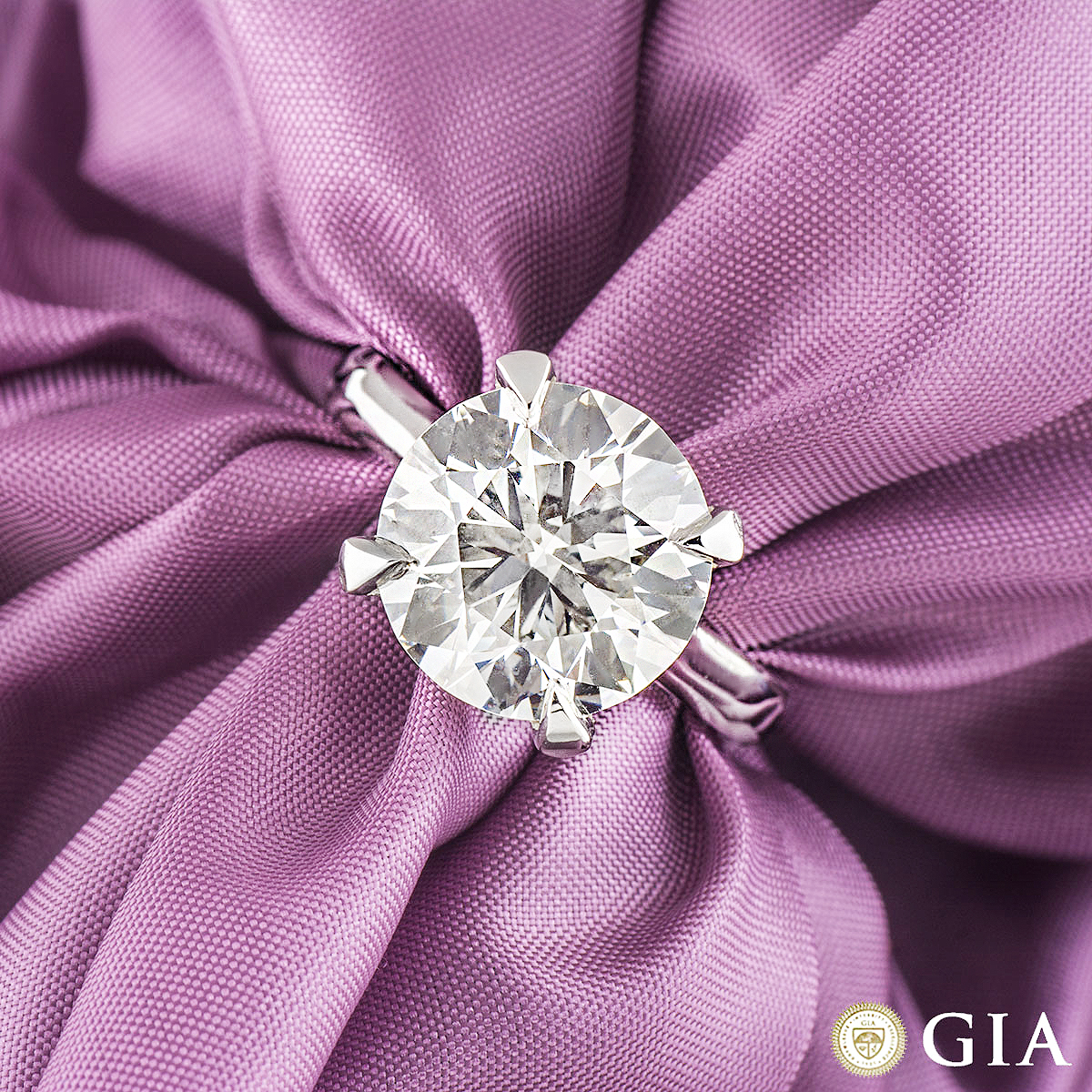 Platinum Diamond Ring 5.46ct J/VVS2 Platinum Diamond Ring 5.46ct J/VVS2